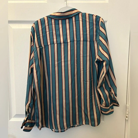 ! Le Superbe button down blouse size 4 - Picture 2 of 5